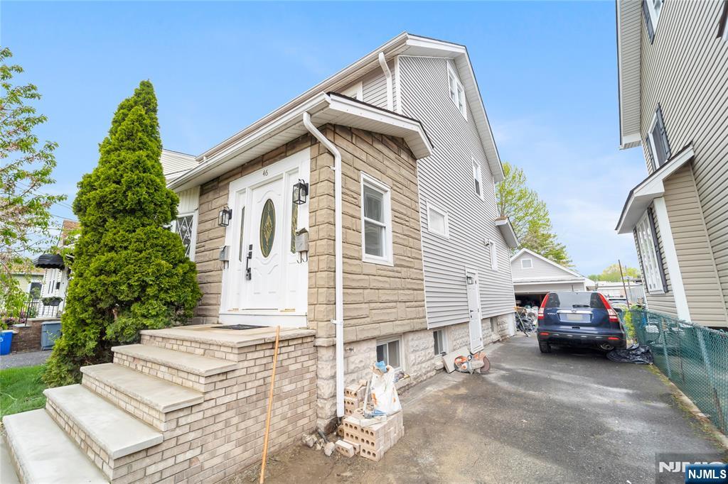 46 Chamberlain Avenue