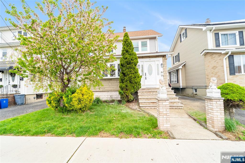 46 Chamberlain Avenue