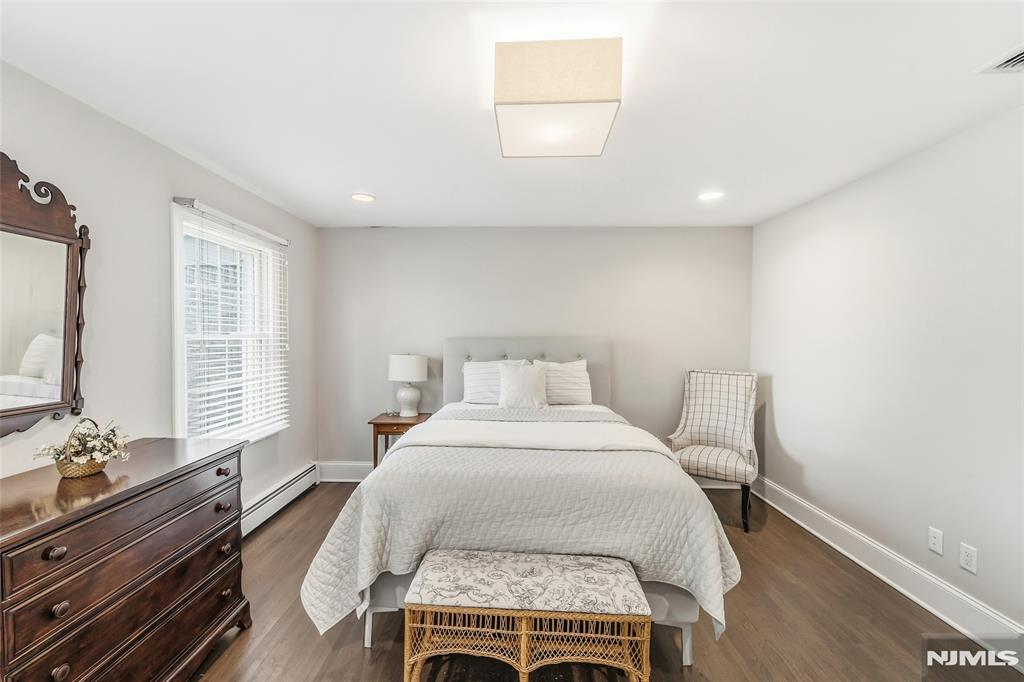 27 Pine Hill Road