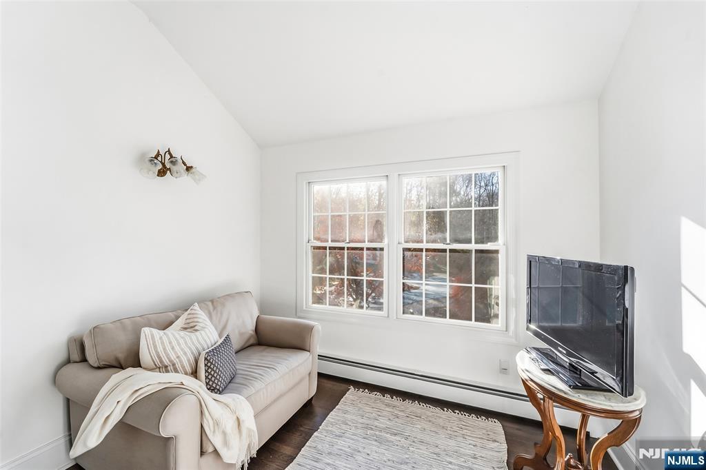 27 Pine Hill Road
