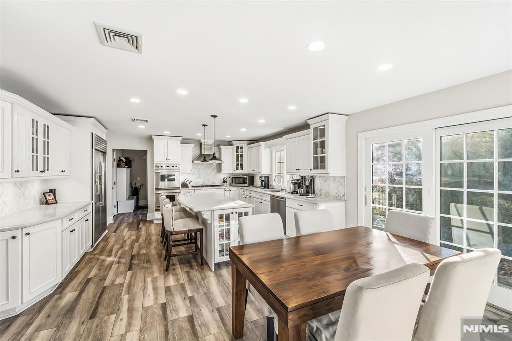 27 Pine Hill Road