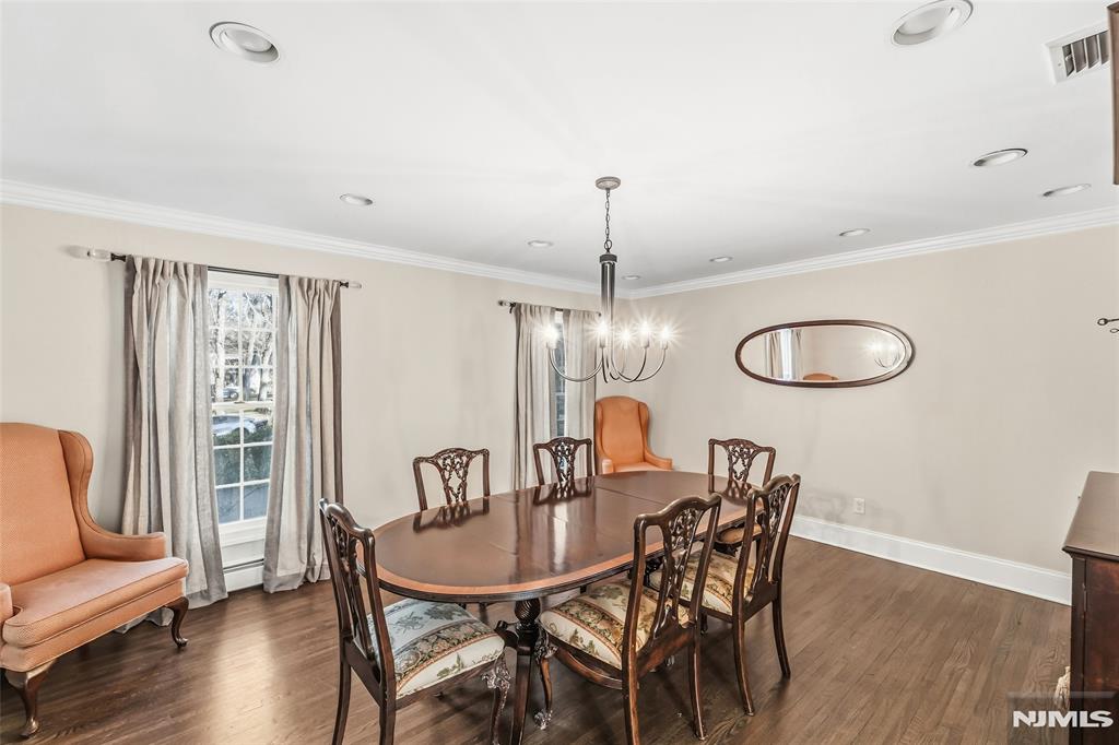 27 Pine Hill Road