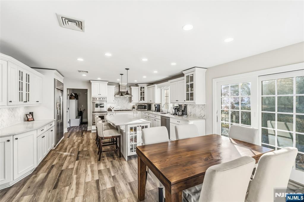 27 Pine Hill Road