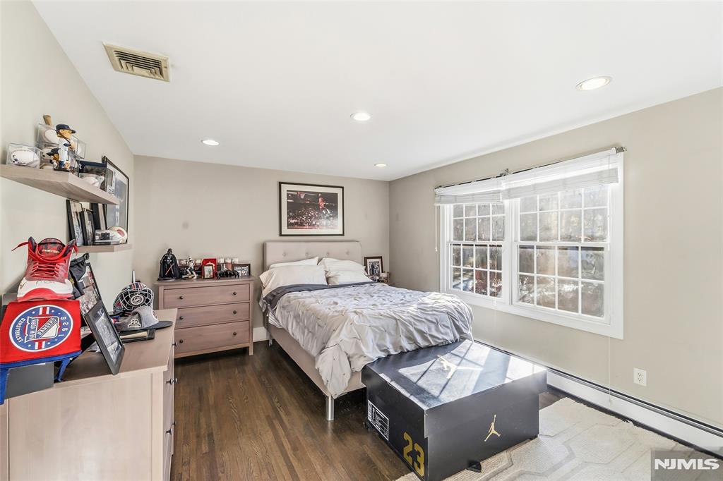 27 Pine Hill Road
