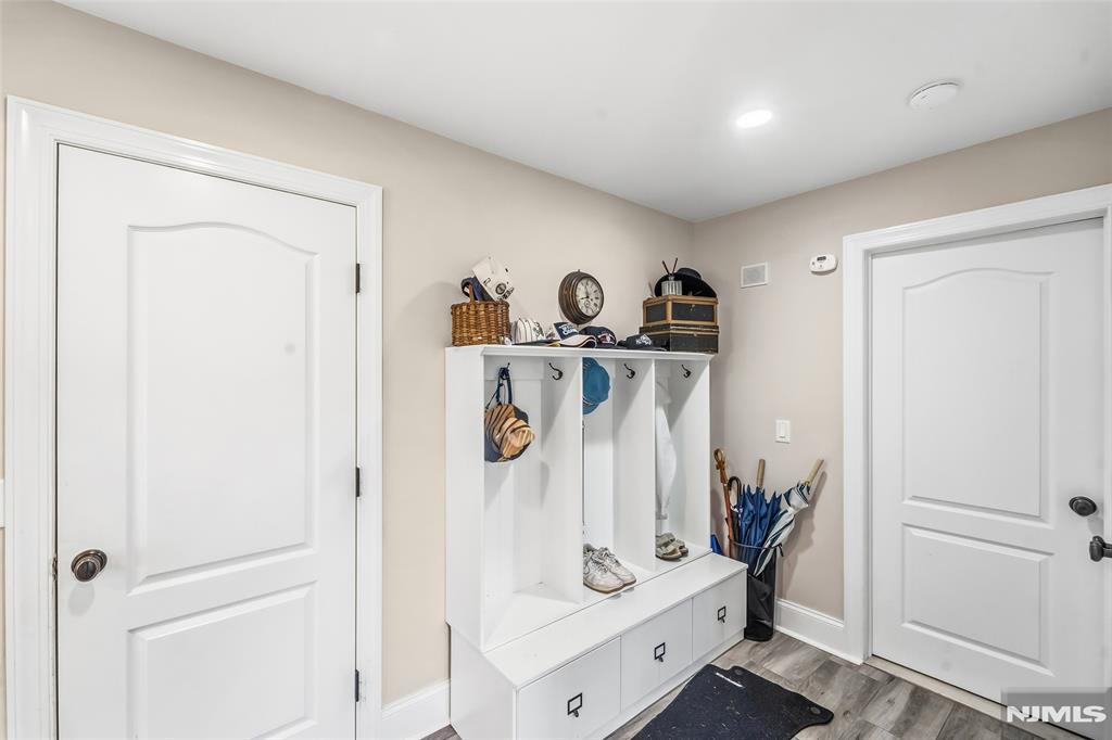 27 Pine Hill Road