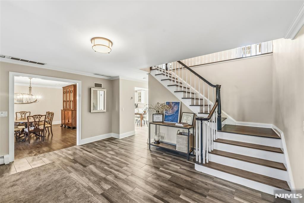 27 Pine Hill Road