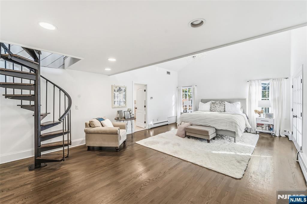 27 Pine Hill Road