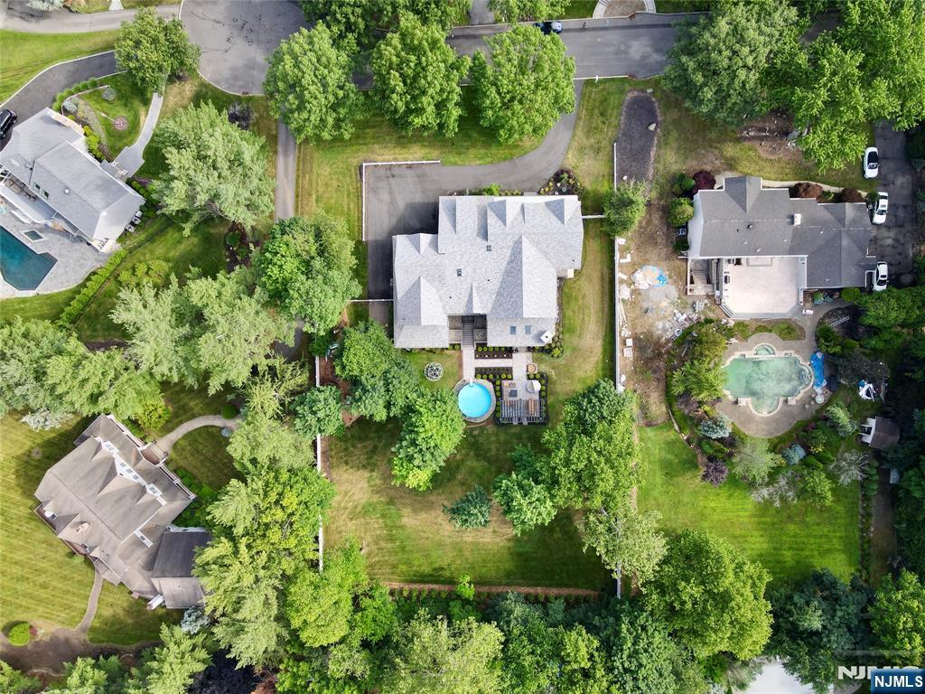 11 Green Way