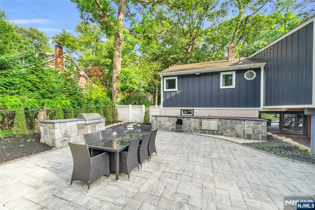 12 Haring Drive