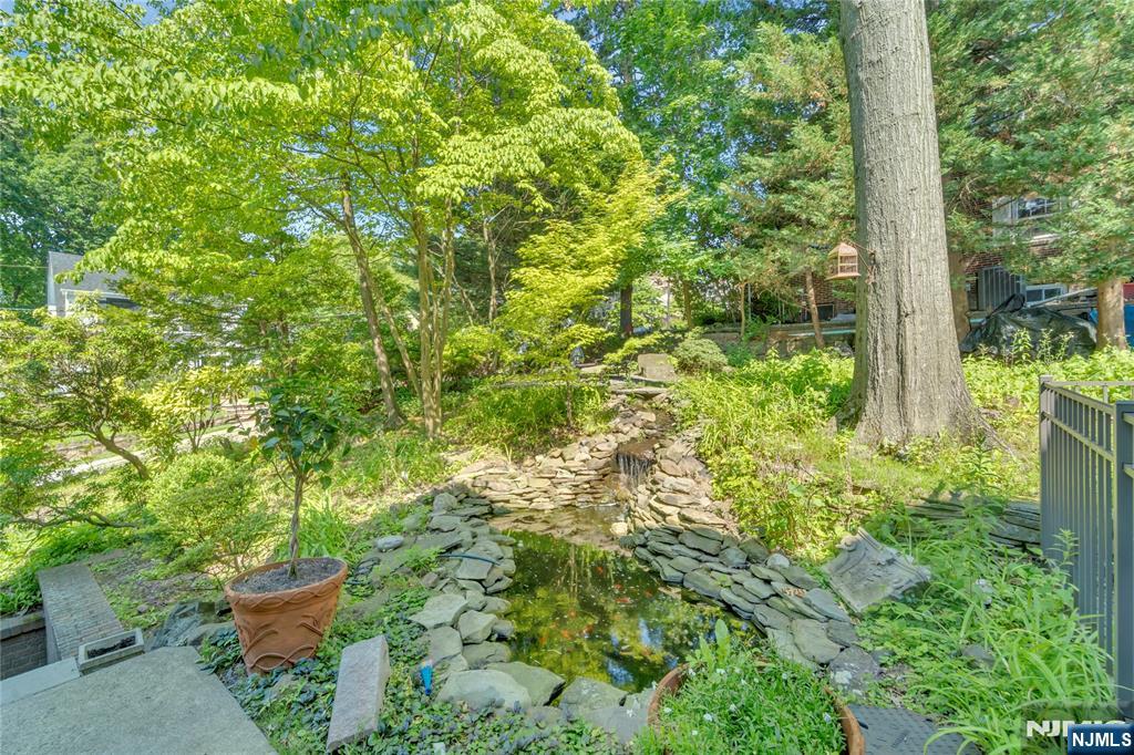 155 Paulin Boulevard