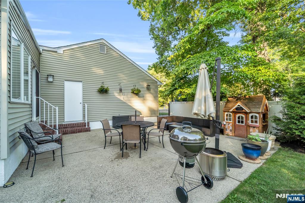 68 Bluefield Avenue