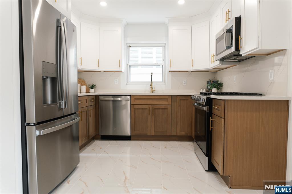 453 8th Street
