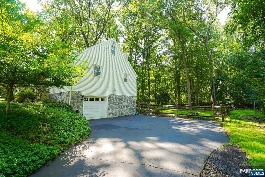 11 Haring Drive