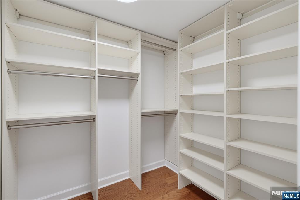 202 Adams Court F202