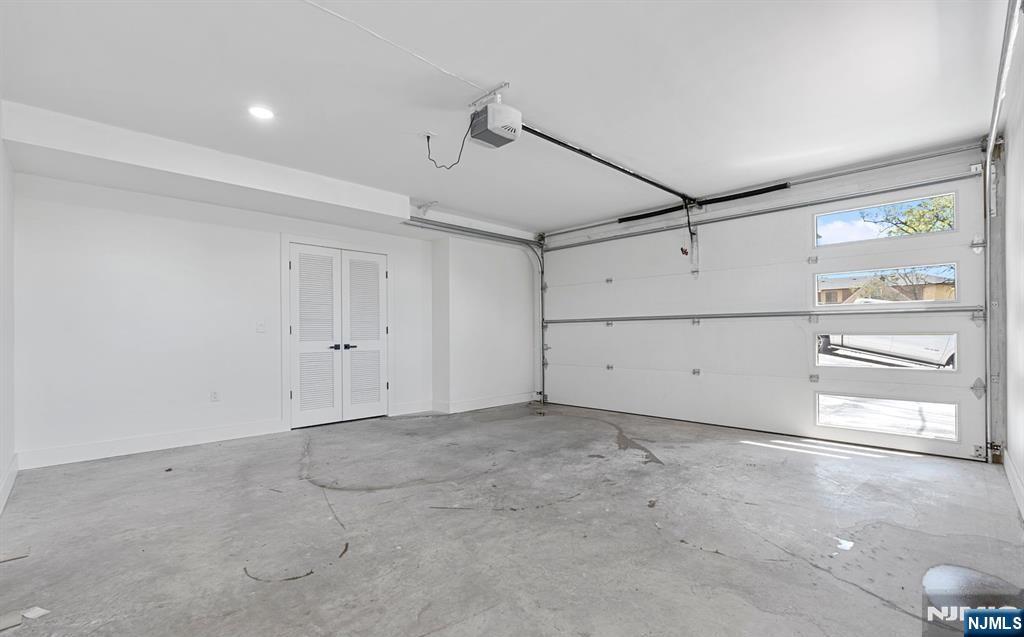 853 Pleasantview Terrace 2