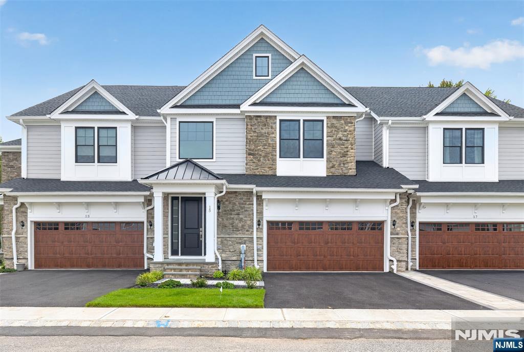 15 Muirfield Lane
