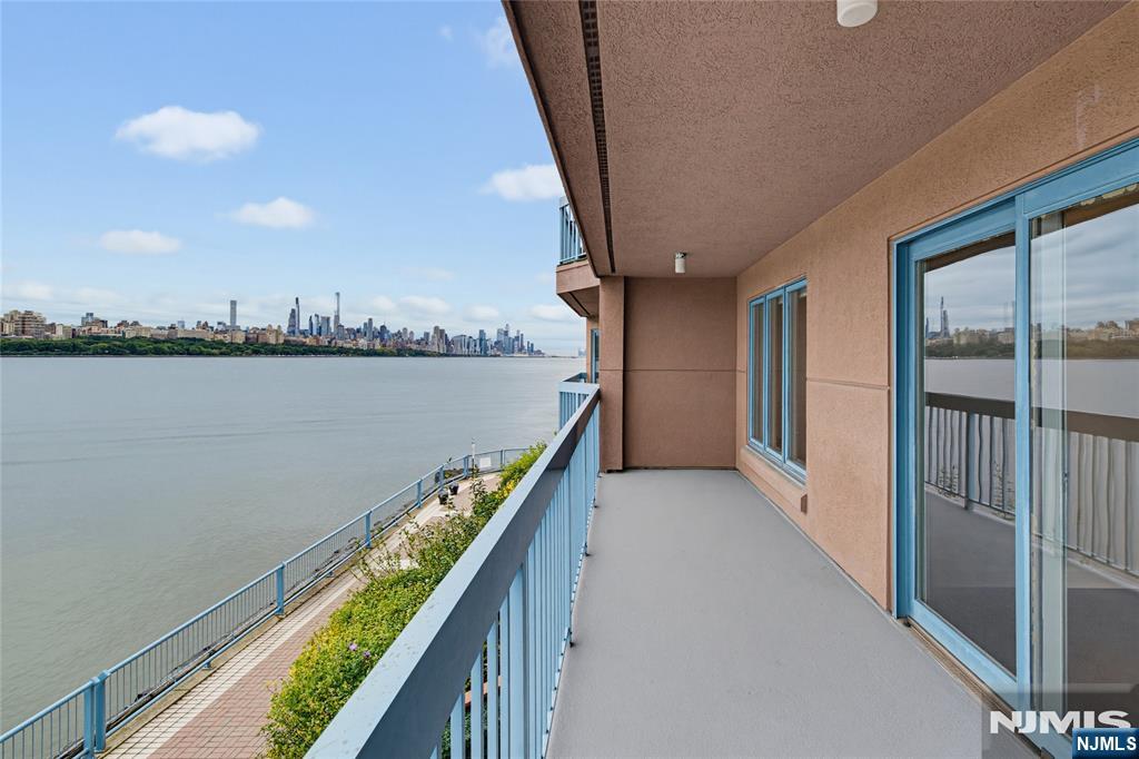 202 Adams Court F202