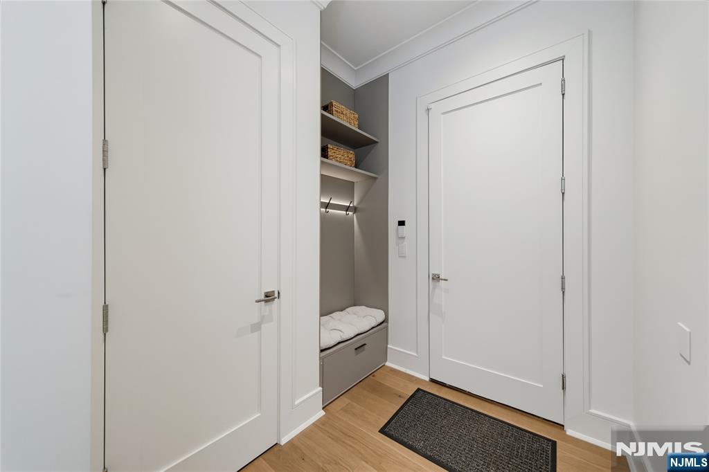 16-18 Paris Avenue 1