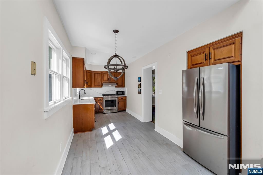 233 Rivervale Road