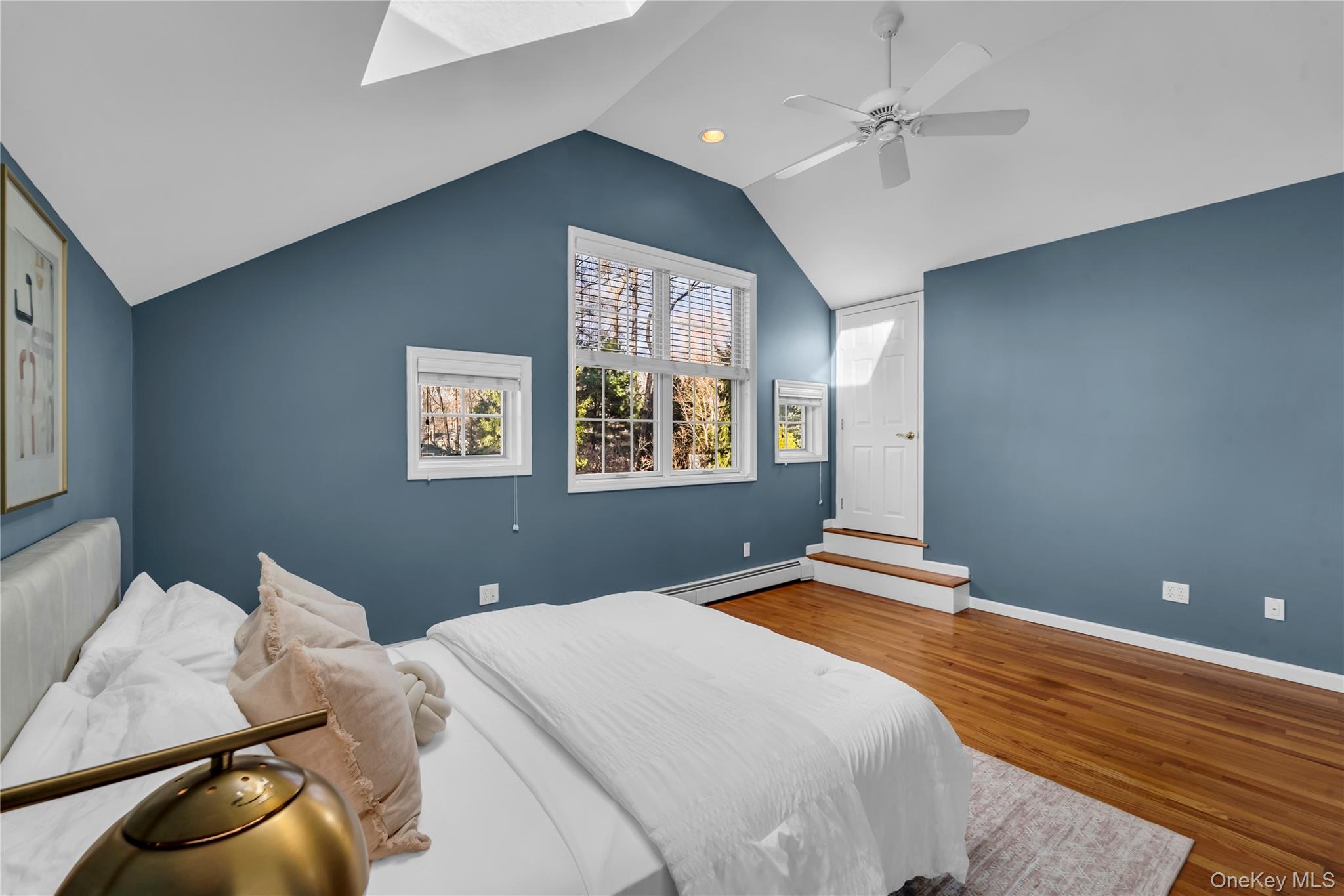 4 Iroquois Avenue
