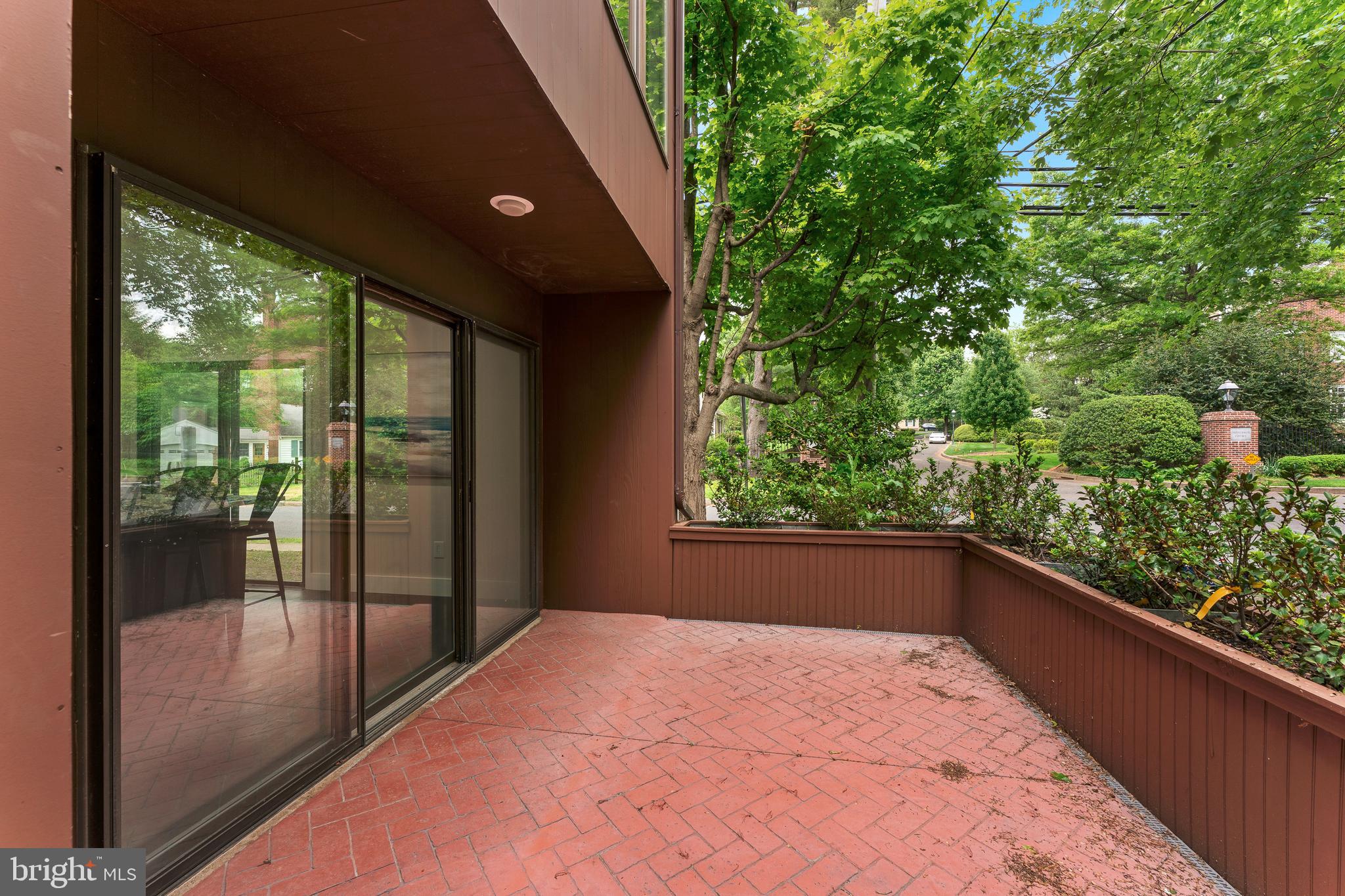 152 Liberty St