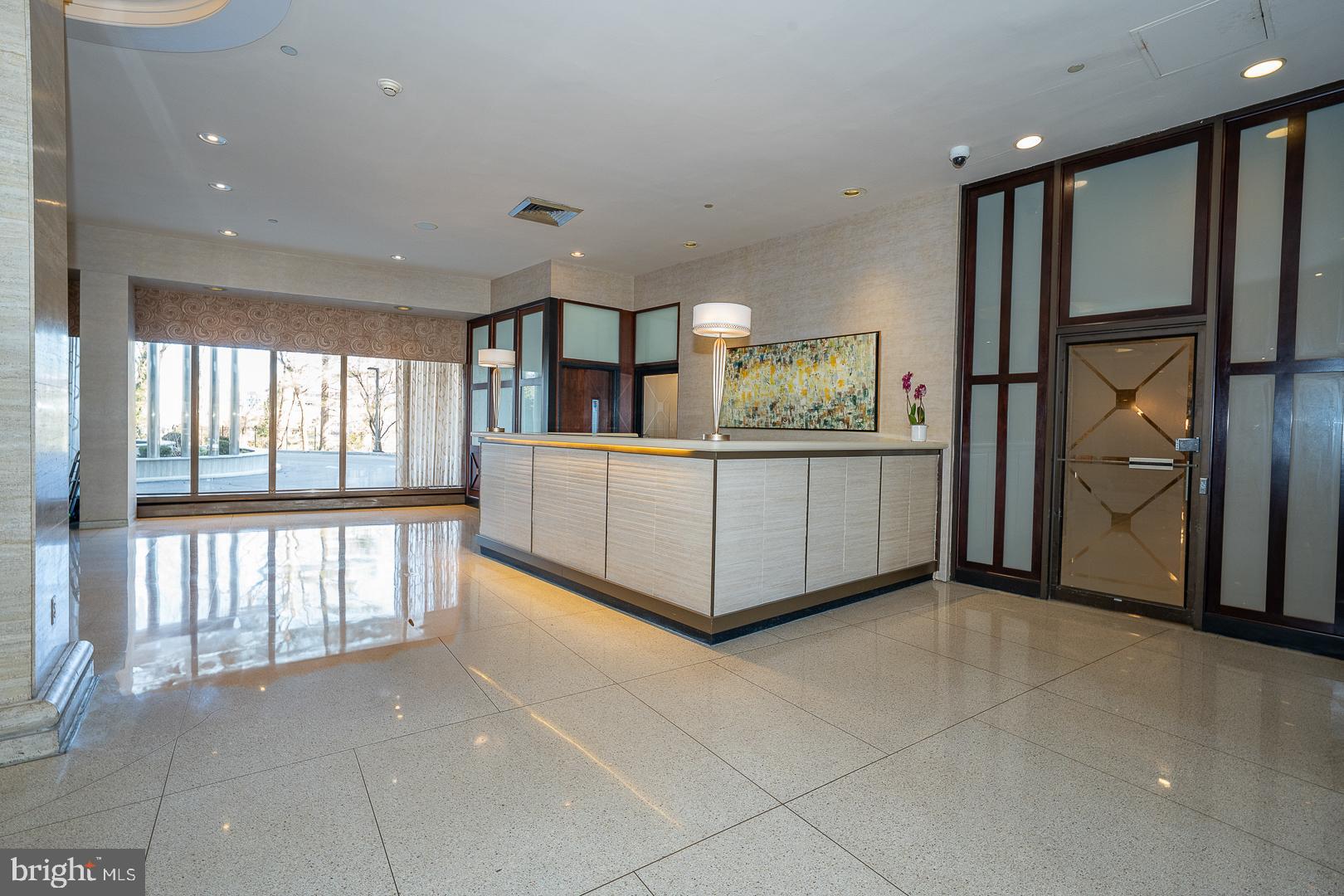 191 PRESIDENTIAL BOULEVARD R1009-1010