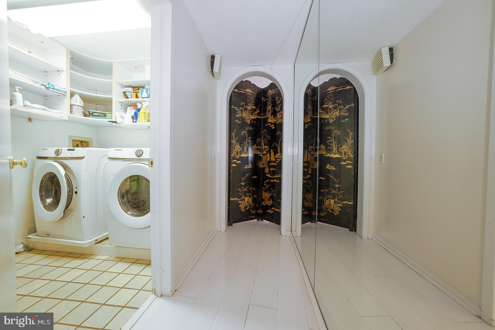 191 PRESIDENTIAL BOULEVARD R1009-1010