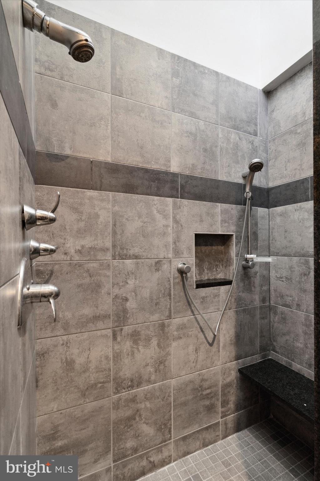 525-1/2 Spruce St #10