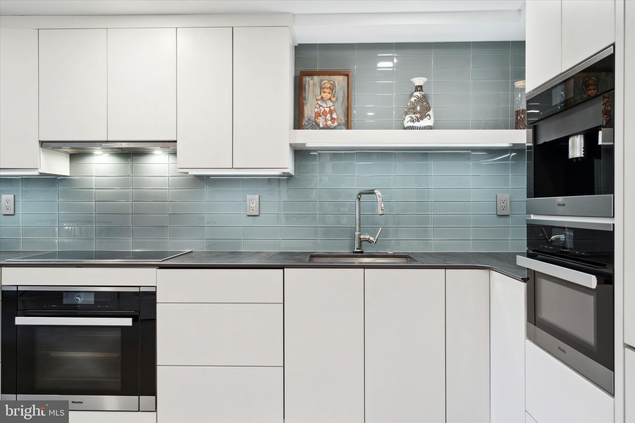 525-1/2 Spruce St #10