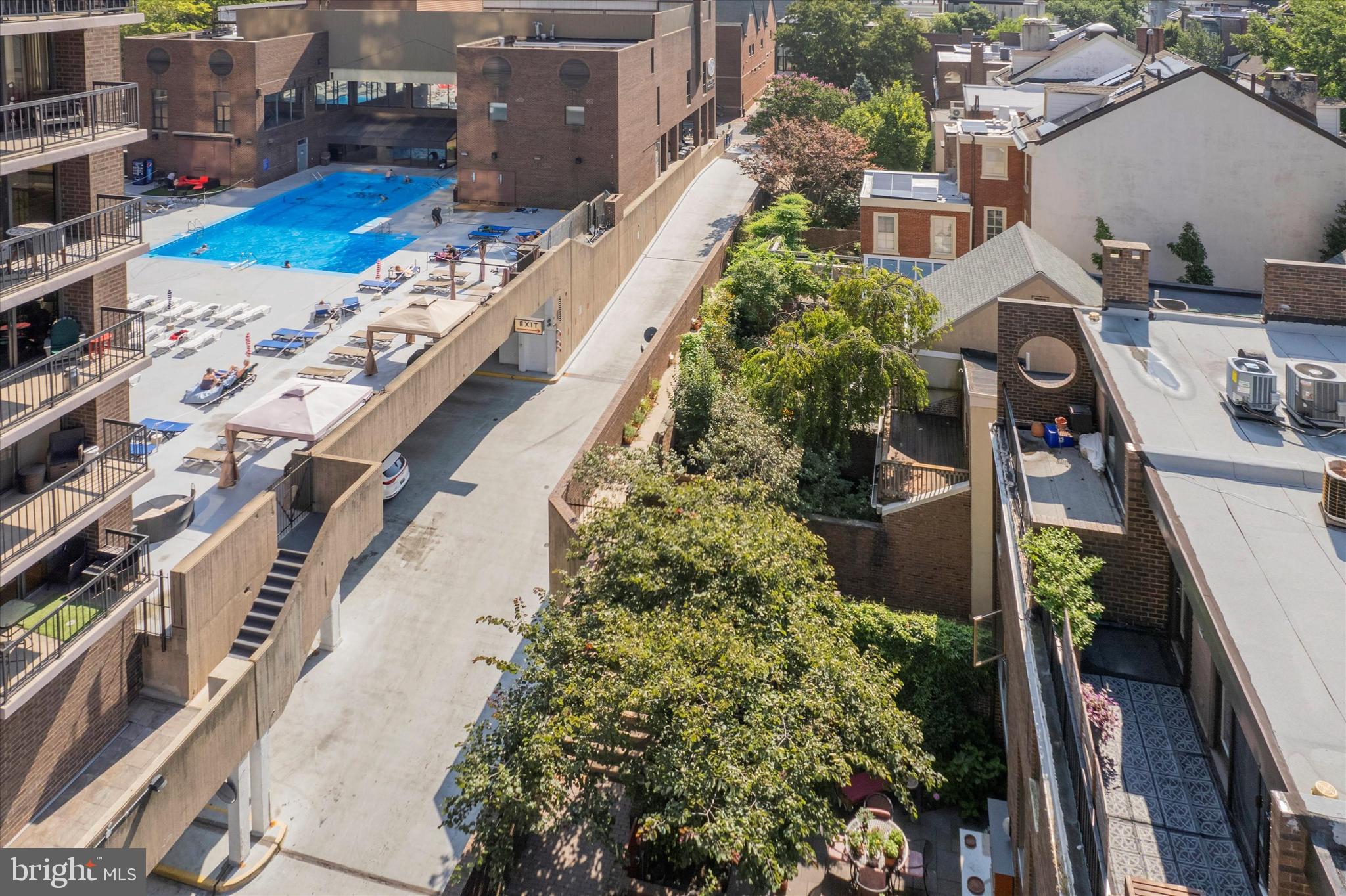 525-1/2 Spruce St #10