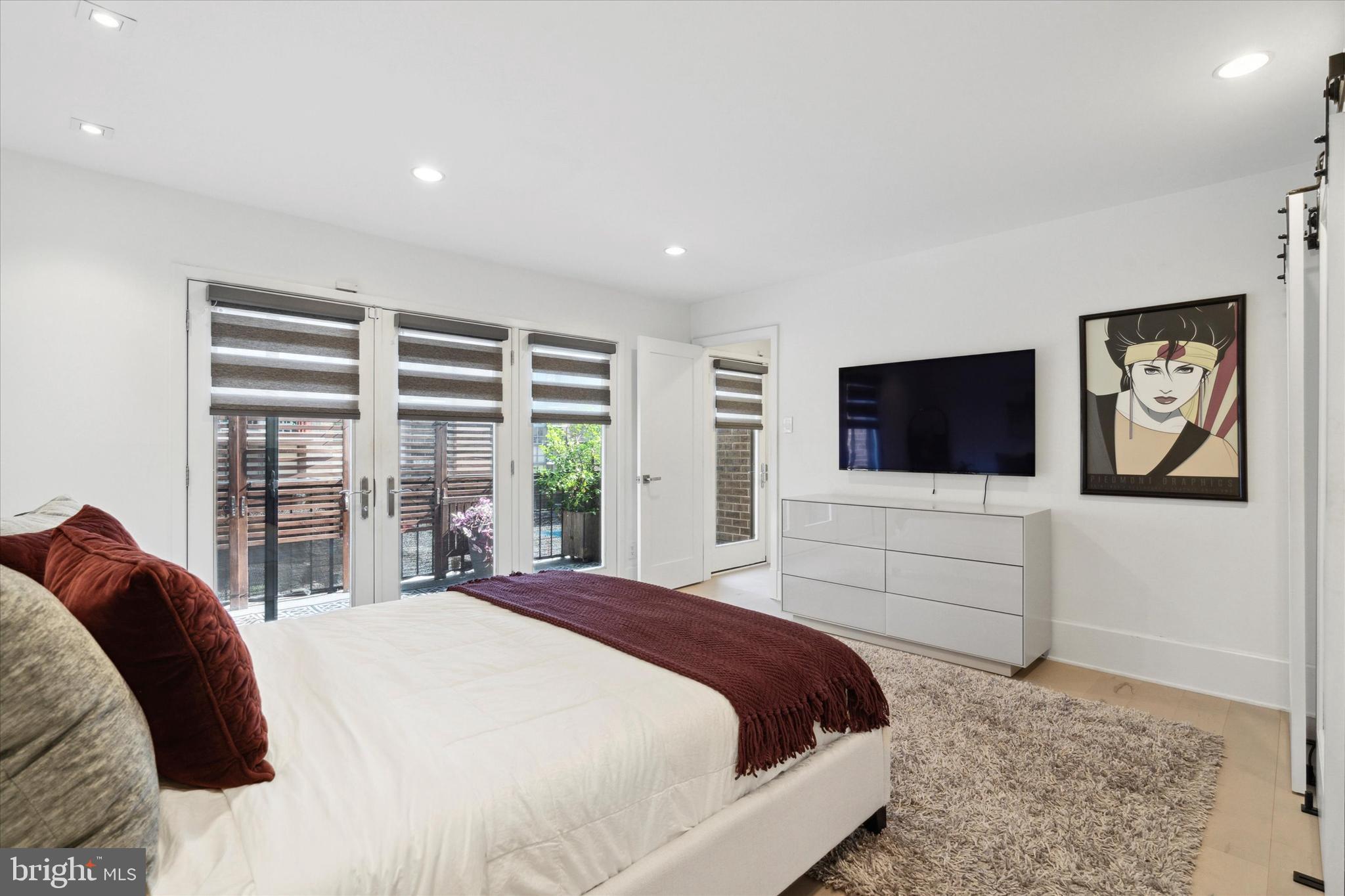 525-1/2 Spruce St #10