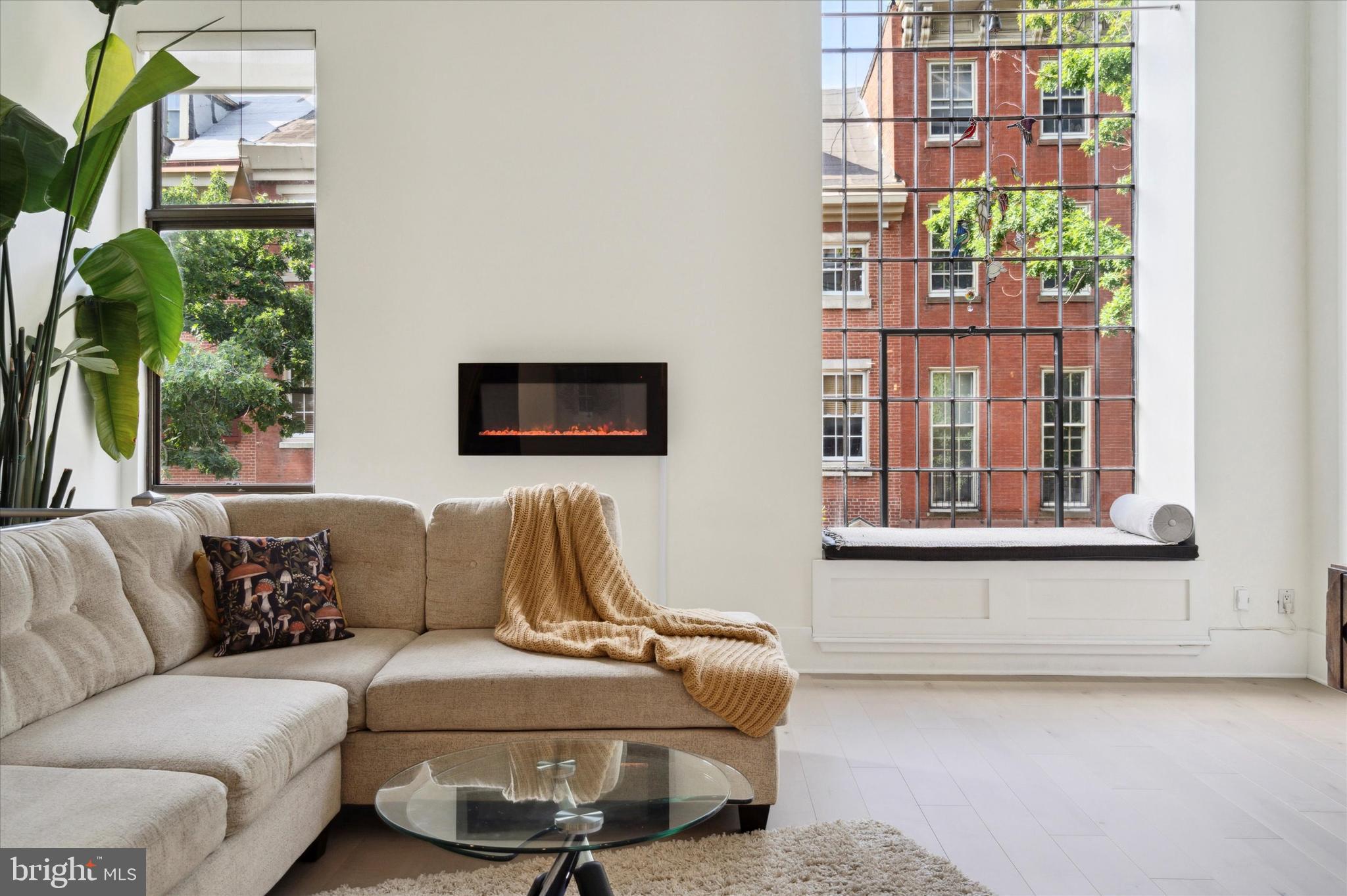 525-1/2 Spruce St #10