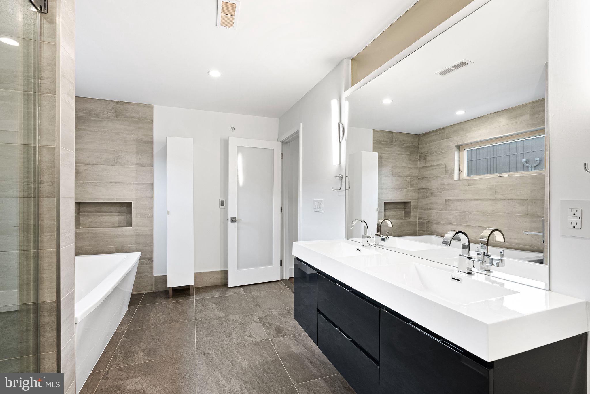 1339 S Garnet Street