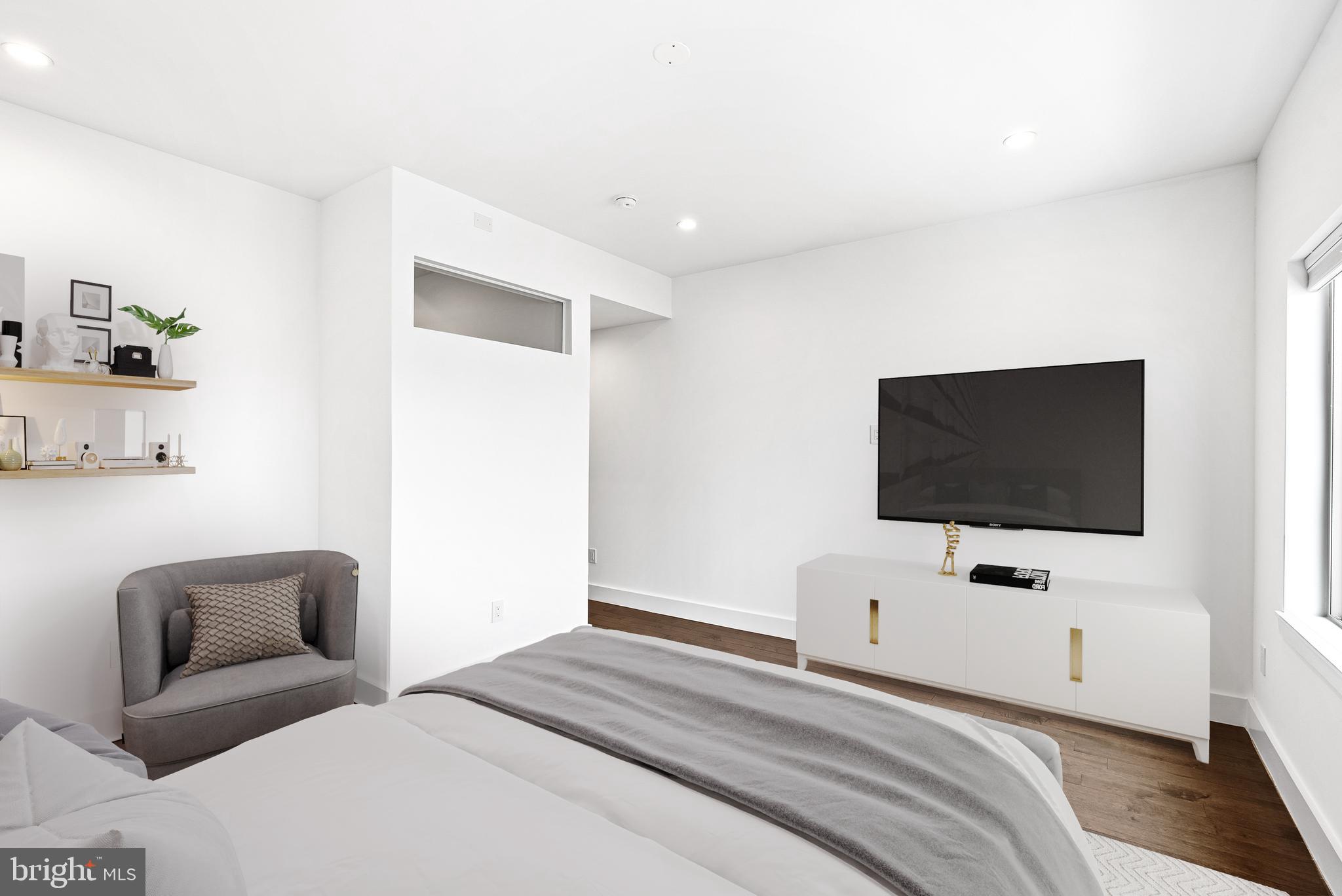 1339 S Garnet Street