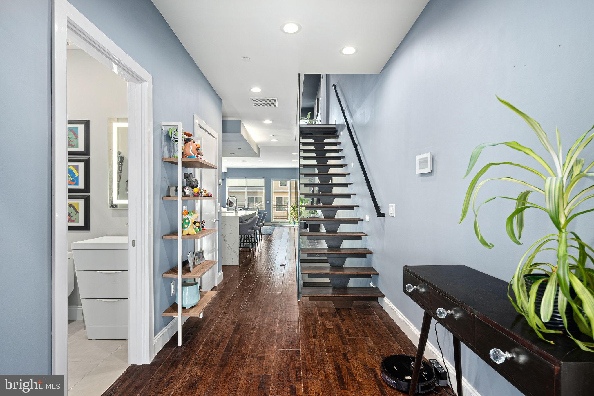 1516 CAMBRIDGE ST #2