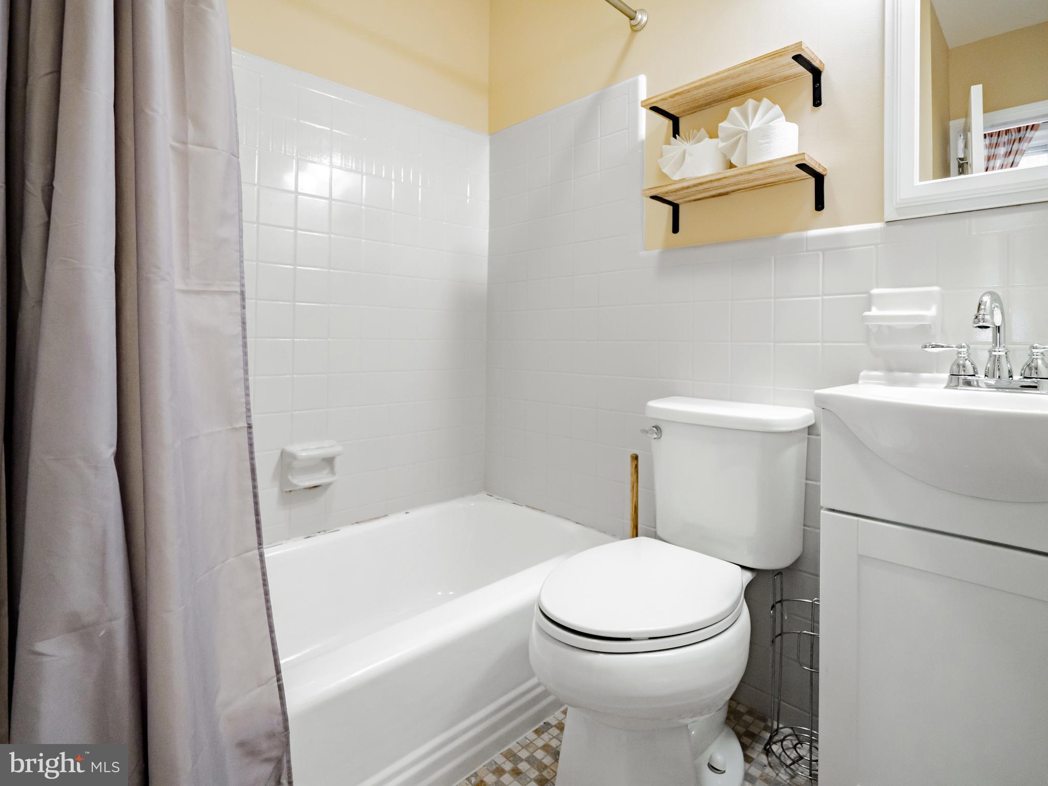 265 S 9TH STREET 1F