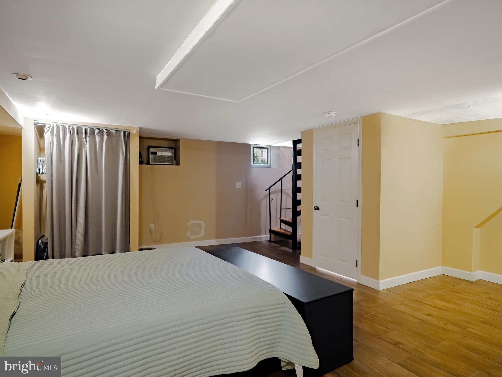 265 S 9TH STREET 1F
