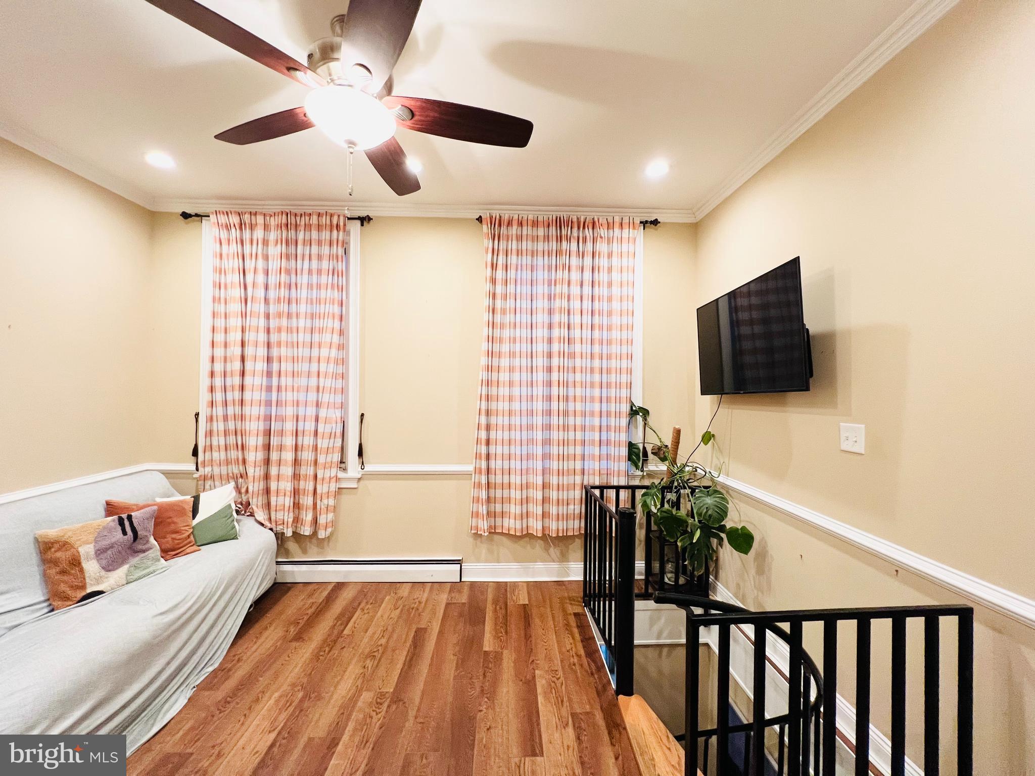 265 S 9TH STREET 1F
