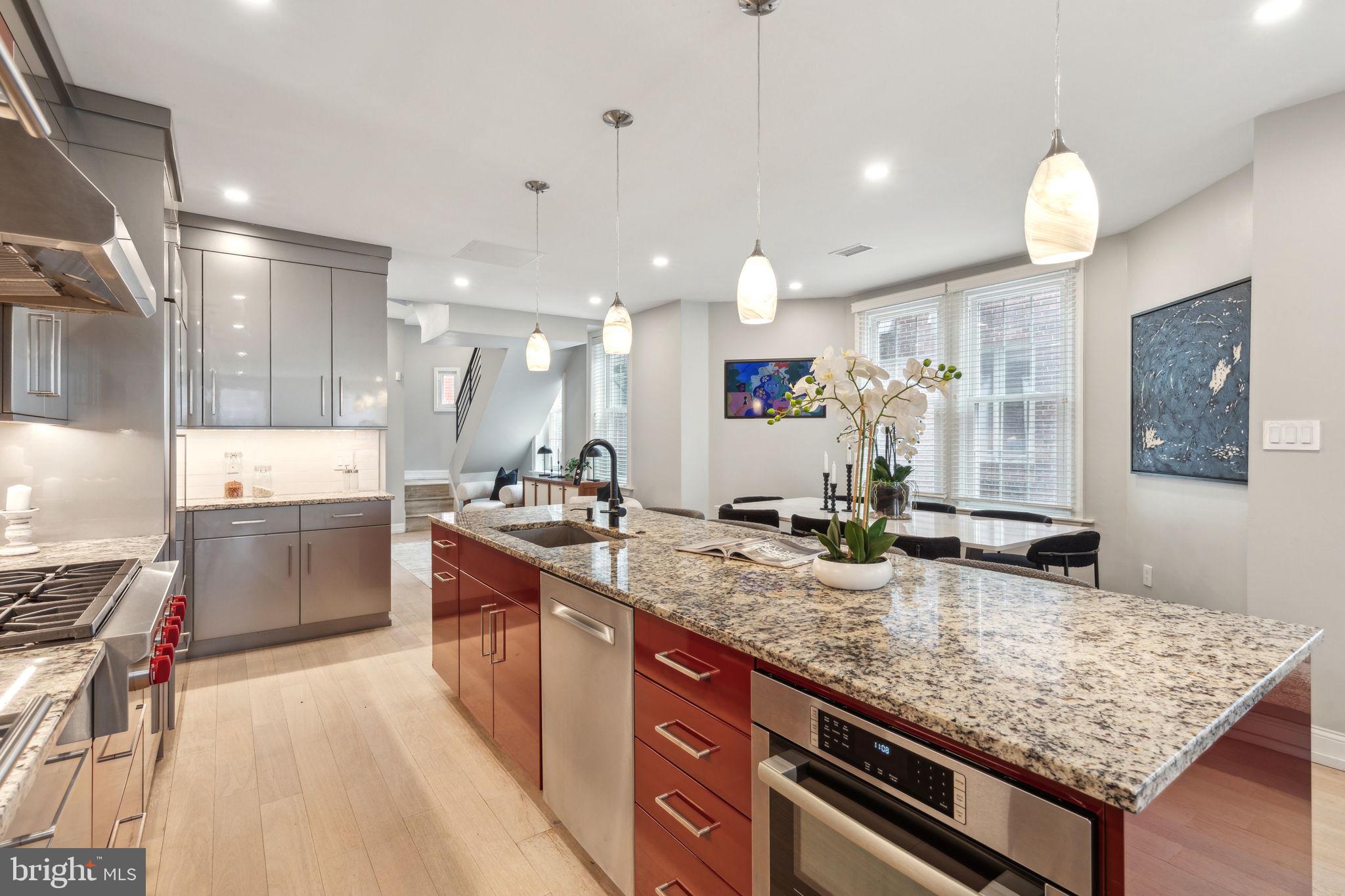 910 SPRUCE STREET 10