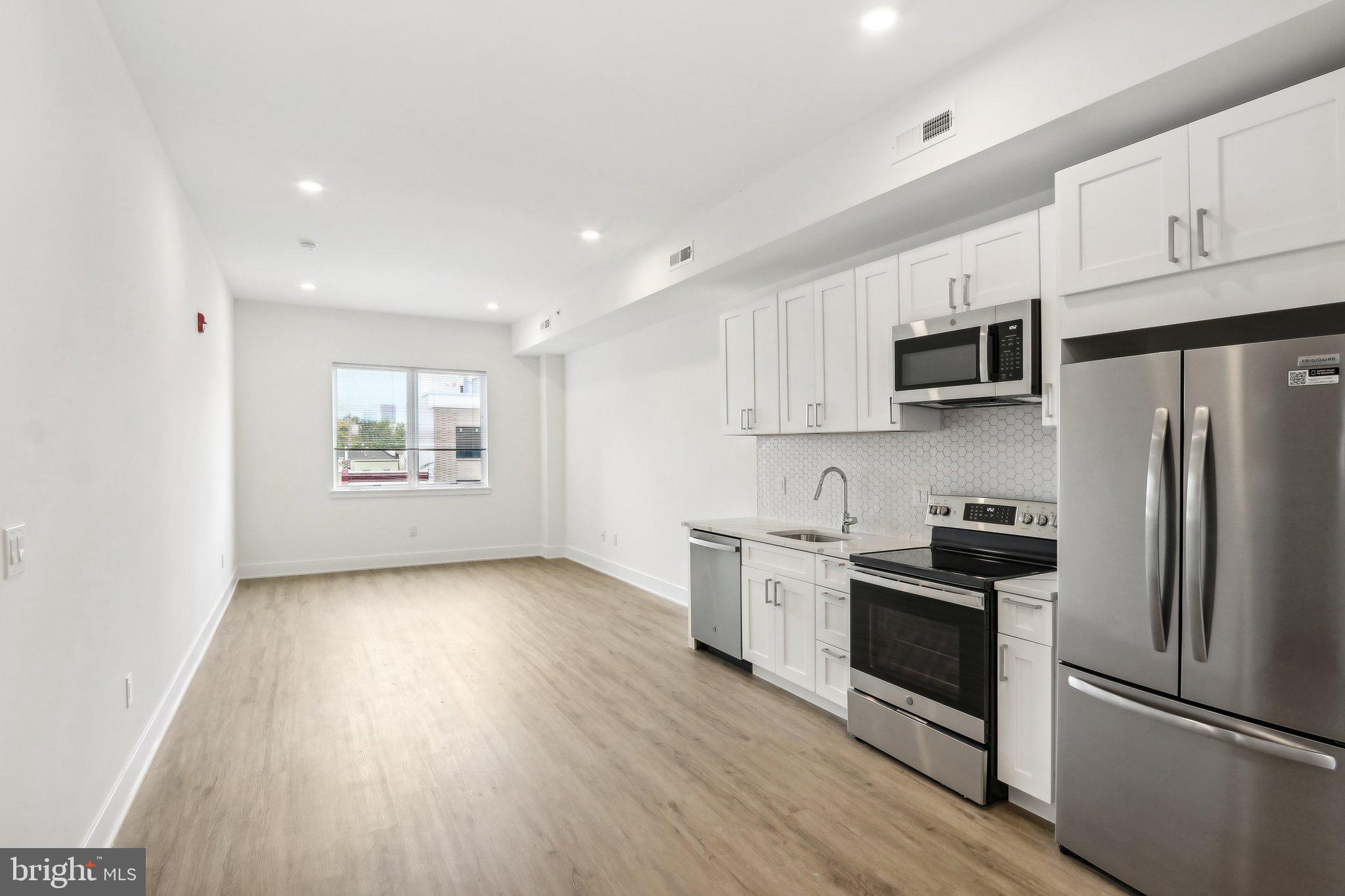 1622 POINT BREEZE AVENUE UNIT 410