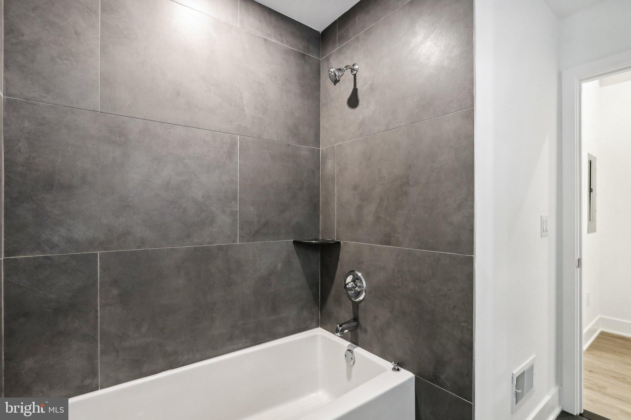 1622 POINT BREEZE AVENUE UNIT 410