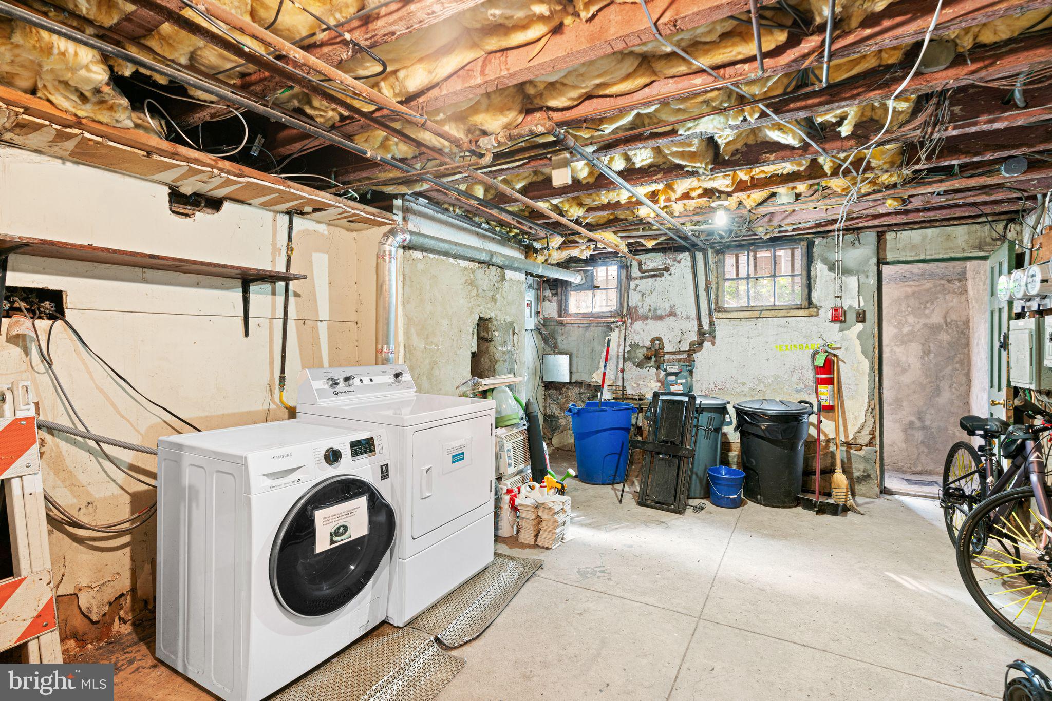 320 S JUNIPER STREET