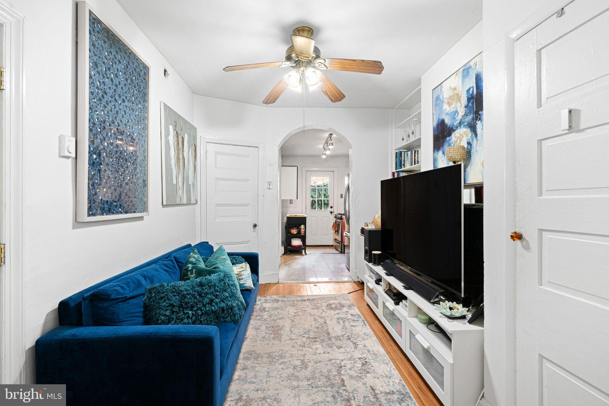 320 S JUNIPER STREET