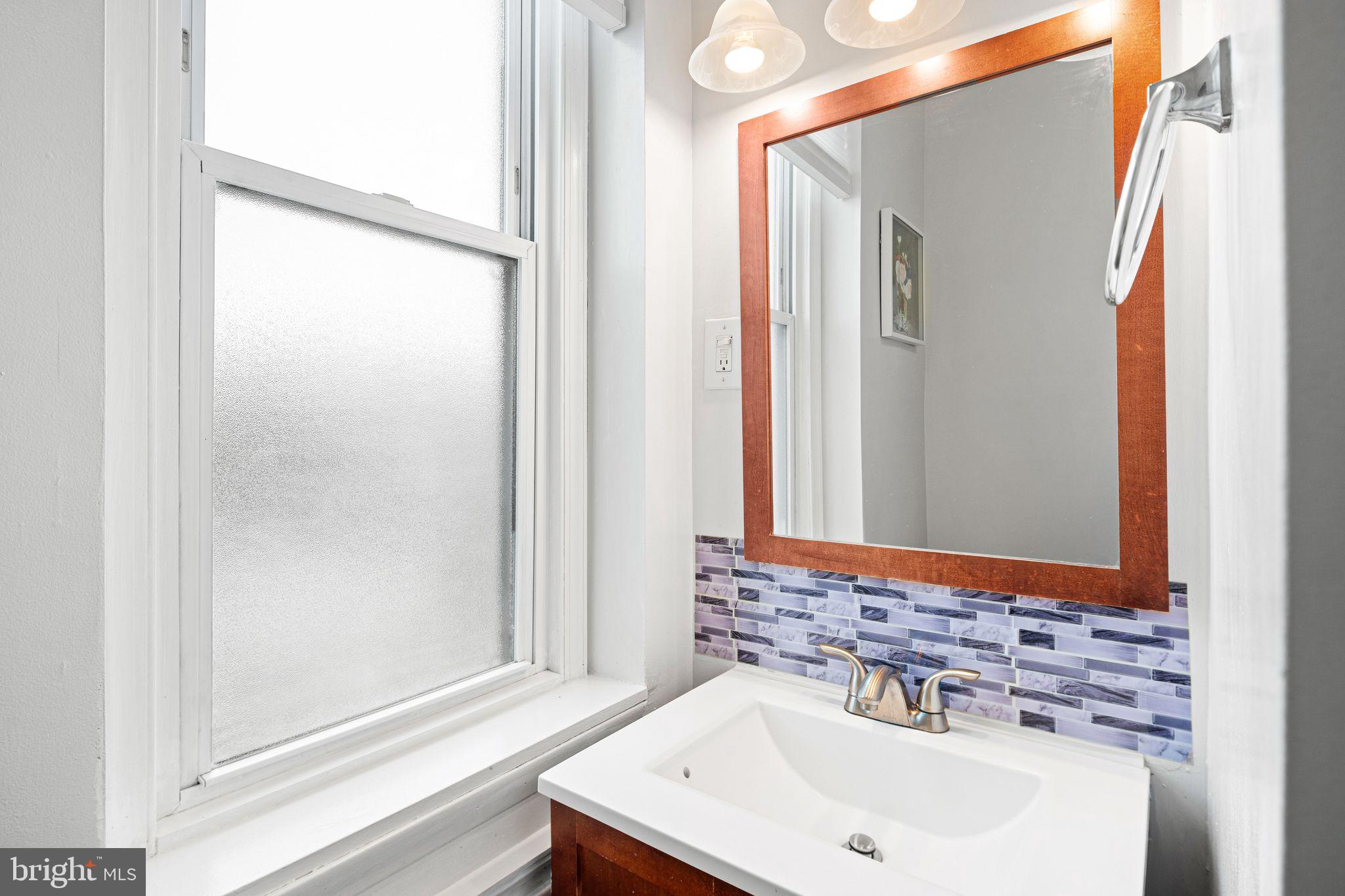 1721 JOHNSTON STREET