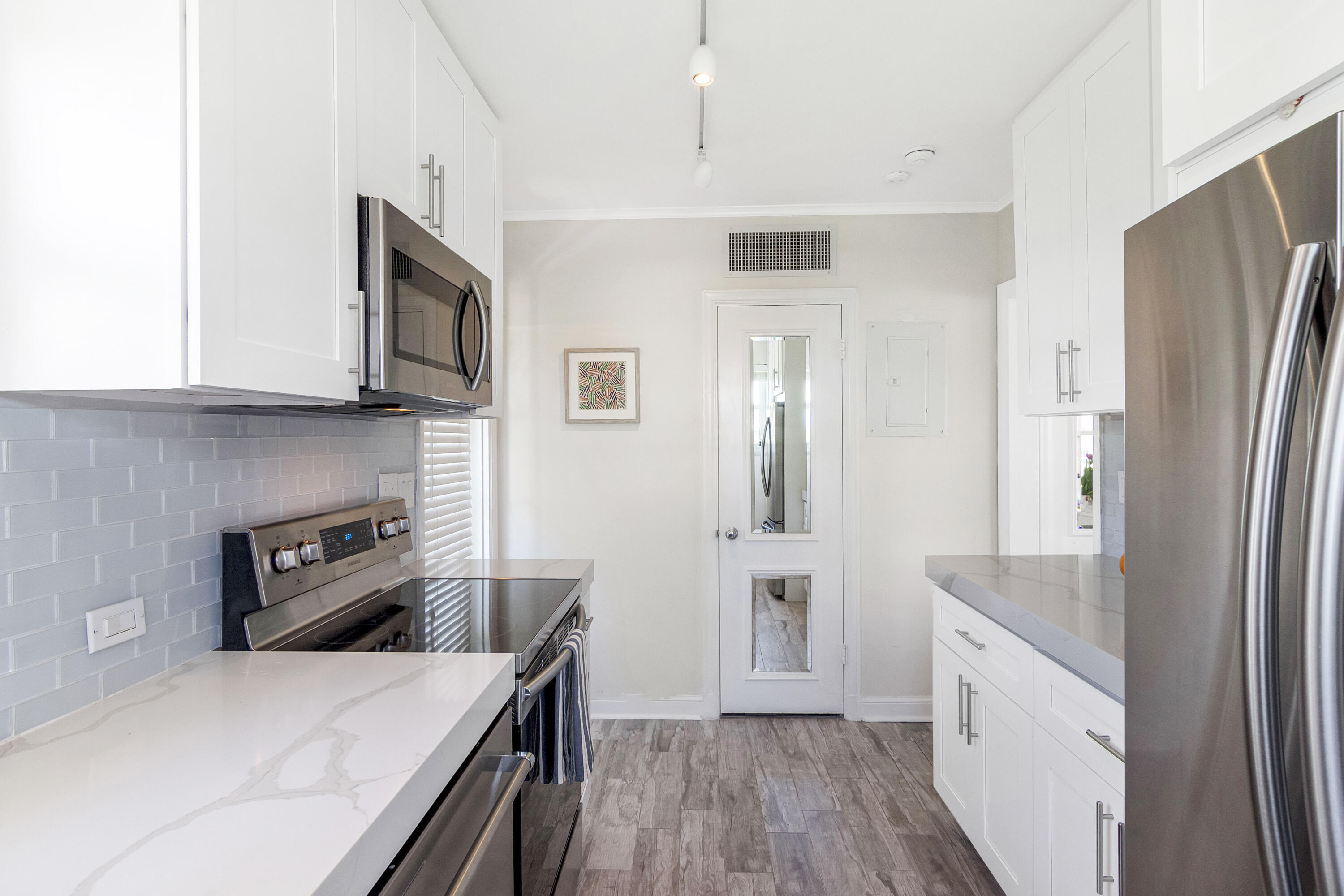 311 Cocoanut Row 2010