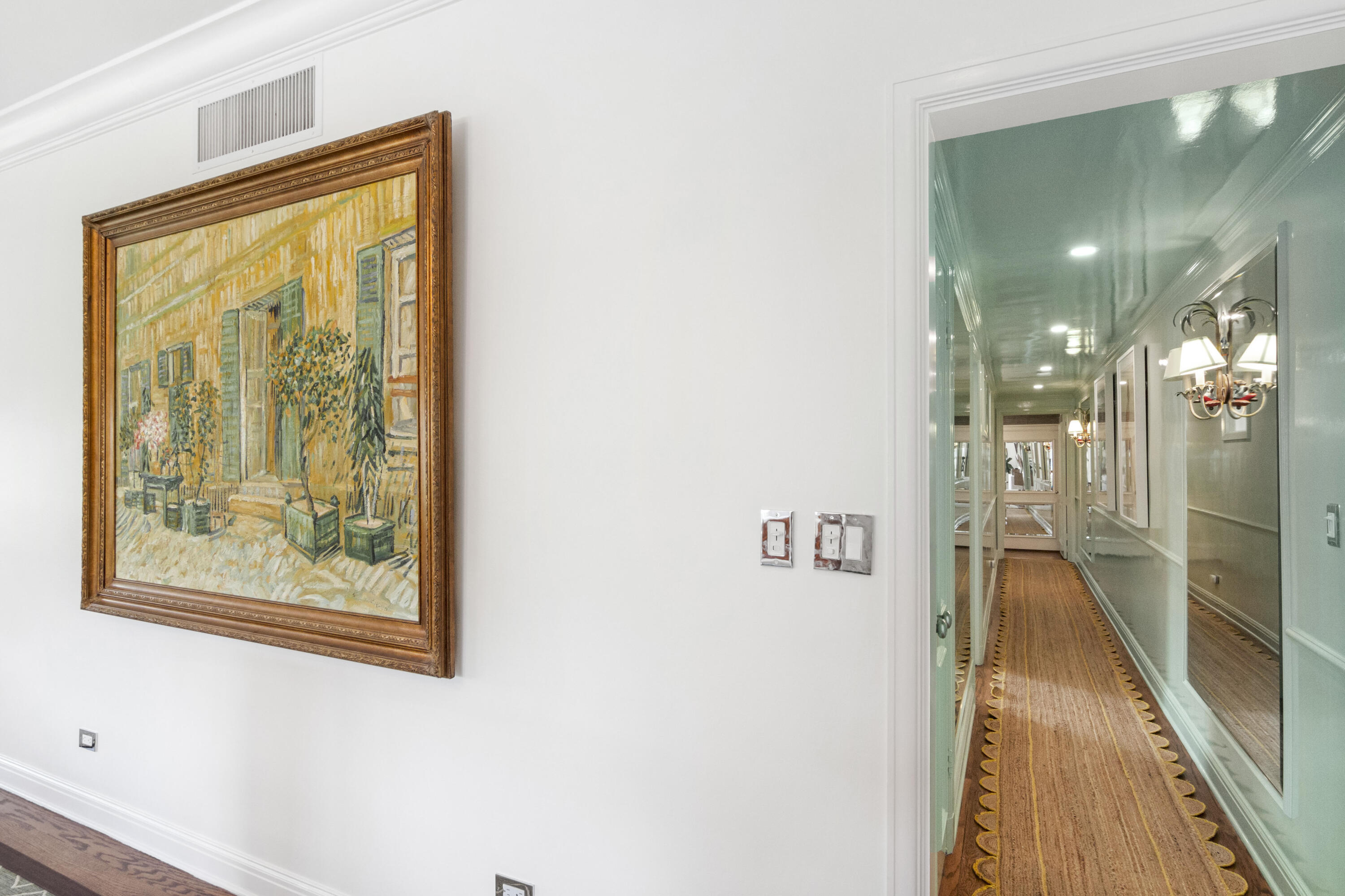 311 Cocoanut Row 2010