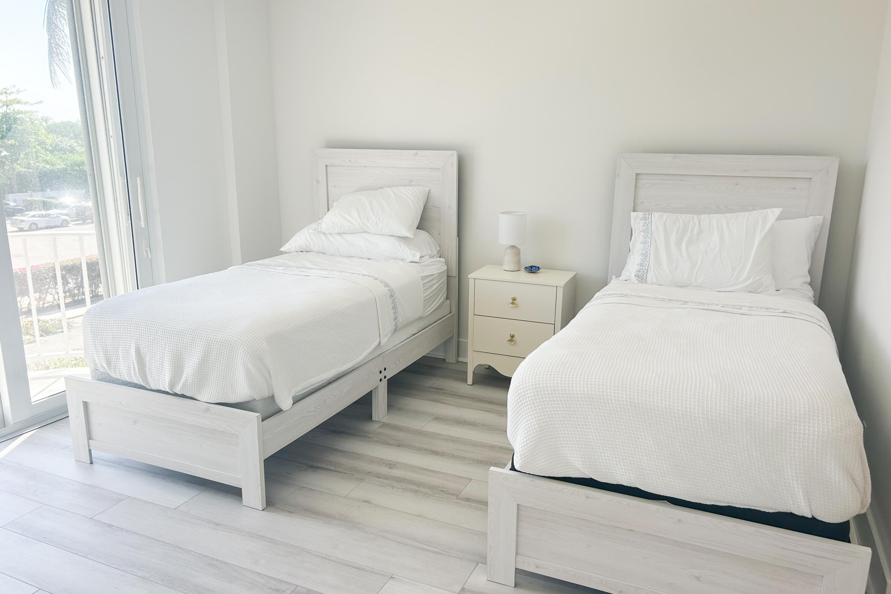 100 Worth Avenue 320