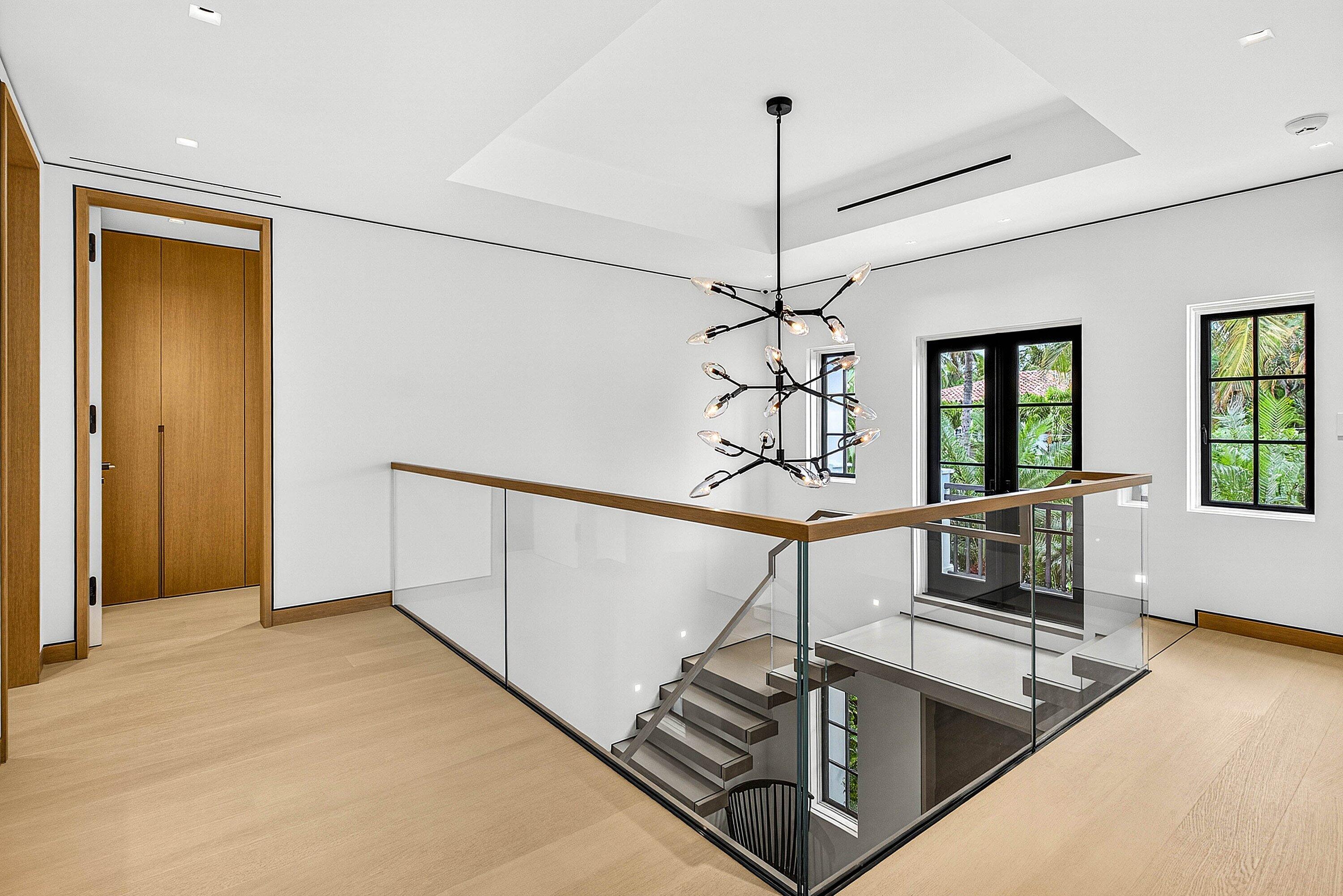 232 Seabreeze Avenue