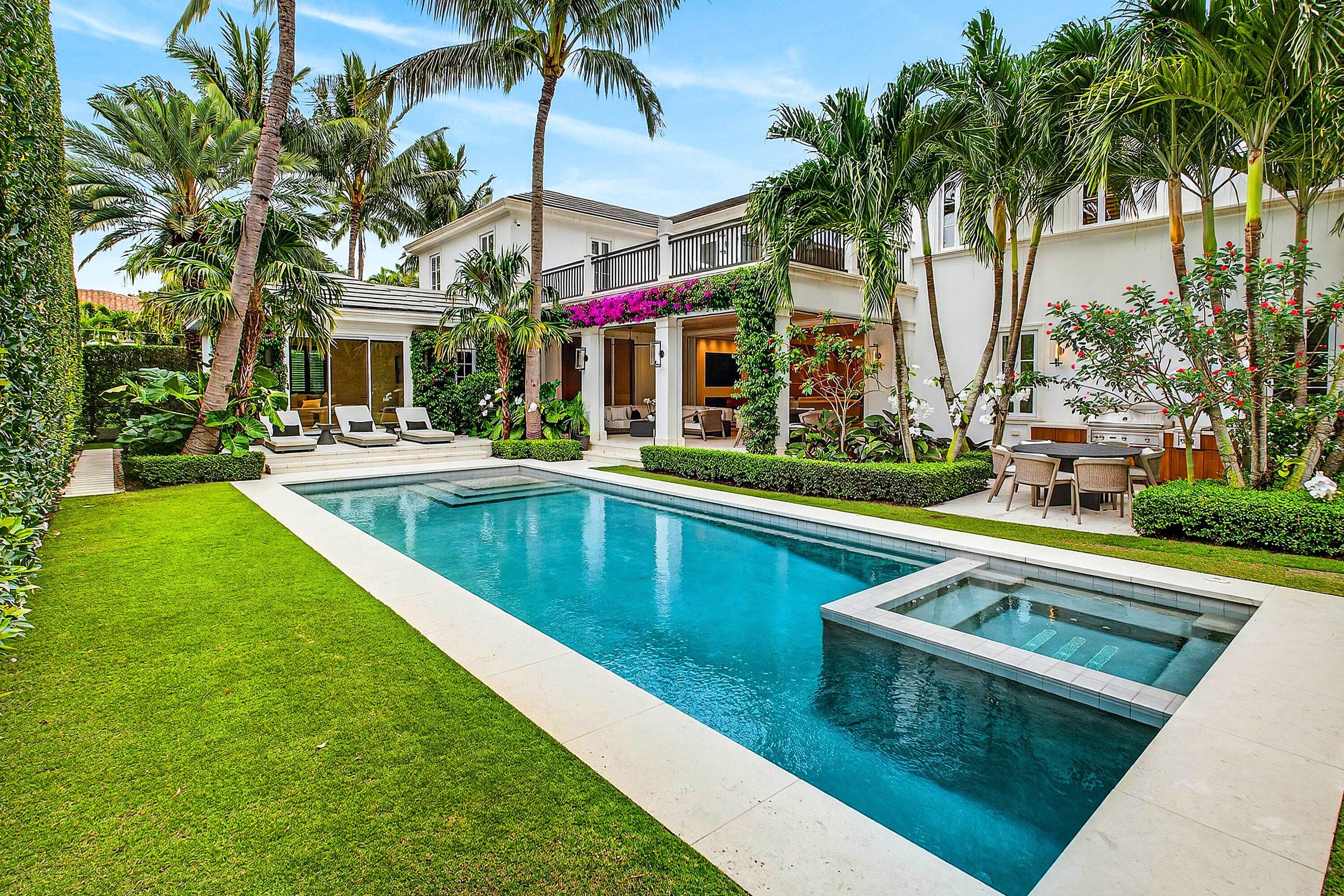 232 Seabreeze Avenue