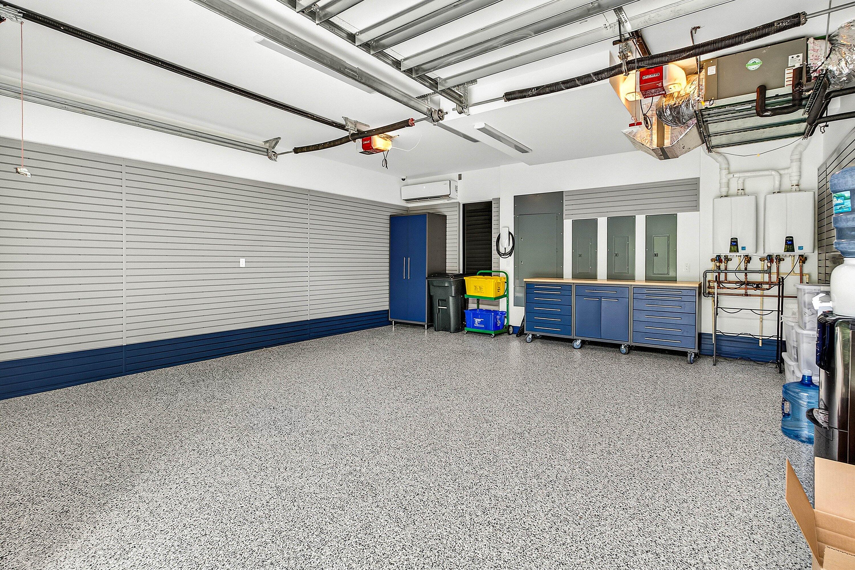 232 Seabreeze Avenue